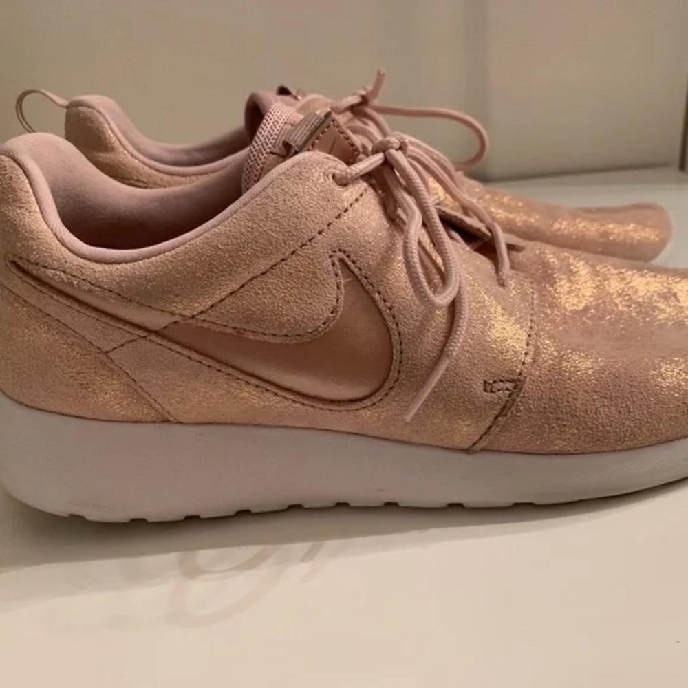 Nike Women's Rose Gold Sparkle Sneakers